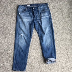 Gap Sexy Boyfriend Distressed Jeans 30